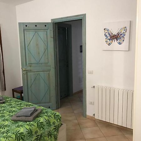 21 Via Del Faro Apartment Олбия Екстериор снимка