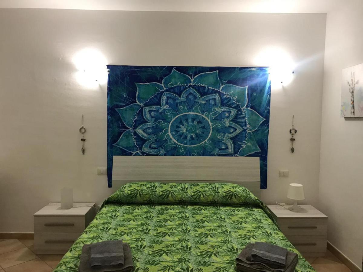 21 Via Del Faro Apartment Олбия Екстериор снимка